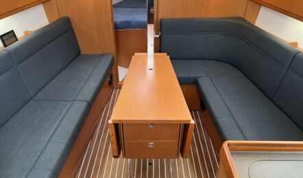 Bavaria-cruiser-34-2-innenaufnahme-10