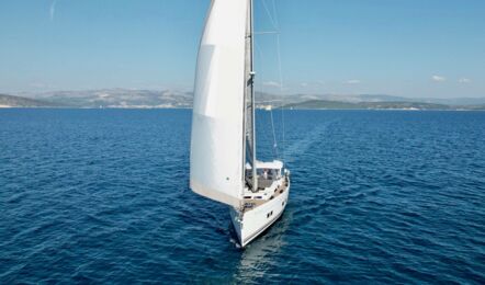Hanse-588-aussenaufnahme-06