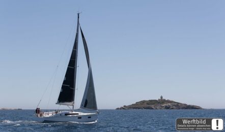 Oceanis-38-1-aussenaufnahme-09