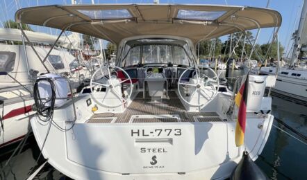 Oceanis-41-1-aussenaufnahme-02