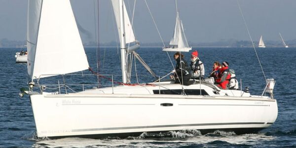 Oceanis 37 "White Horse" Oceanis 37 "White Horse"