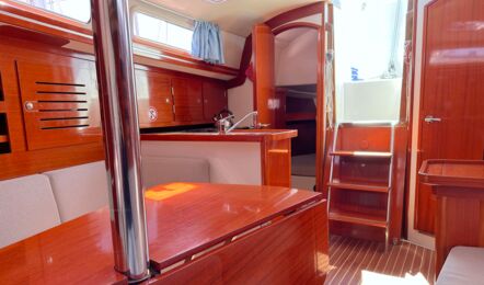 Salon Innenaufnahme der Hanse 315 "Mizar" in Barth