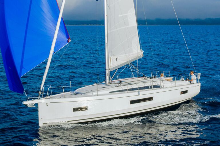 Neue Oceanis 40.1 ab 2024 bei 1. Klasse Yachten