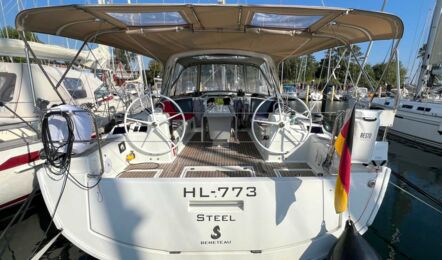 Oceanis-41-1-aussenaufnahme-02
