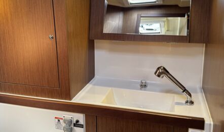 Oceanis-41-1-innenaufnahme-10