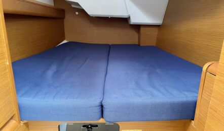 Achterkbaine Backbord Innenaufnahme der Sun Odyssey 389 "Freiheit" in Greifswald