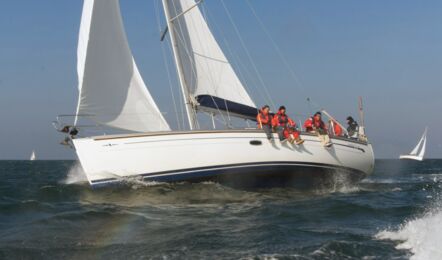 Bavaria-38-cruiser-aussenaufnahme-07