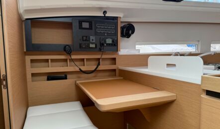 Sun-odyssey-410-innenaufnahme-08
