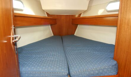 Salon Innenaufnahme der Sun Odyssey 43 Baltic Sun in Flensburg