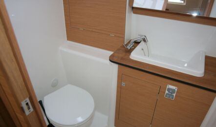 Dufour-460-gl-innenaufnahme-08