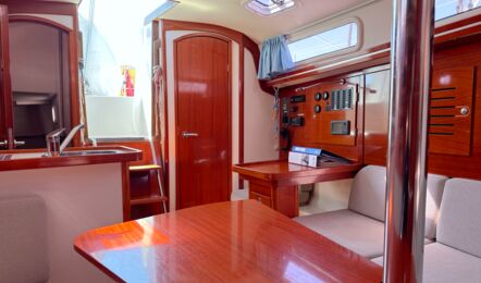 Salon Innenaufnahme der Hanse 315 "Mizar" in Barth