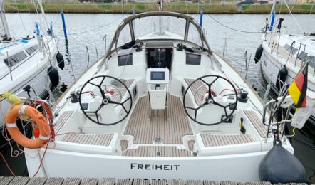 Heck Aussenaufnahme der Sun Odyssey 389 "Freiheit" in Greifswald