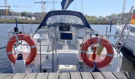 Heck Aussenaufnahme der Sun Odyssey 40 "Moulin Rouge" in Barth