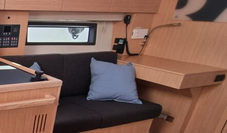 Bavaria-c42-innenaufnahme-03