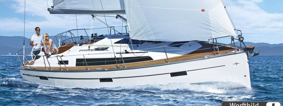 Steuerbord Aussenaufnahme einer Bavaria cruiser 37 in Flensburg