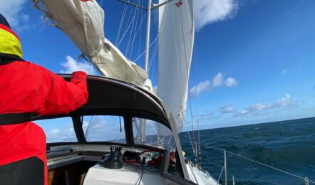 Bavaria-cruiser-41-sport-aussenaufnahme-07