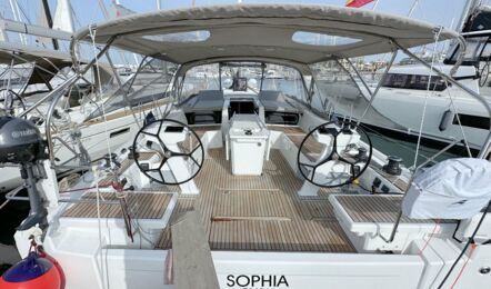 Oceanis-46-1-aussenaufnahme-02