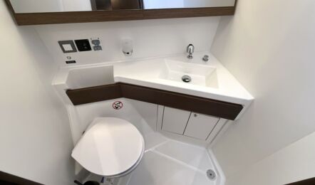 Oceanis-46-1-innenaufnahme-12