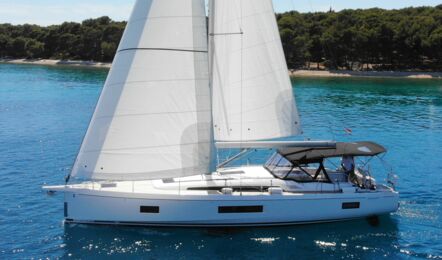 Oceanis-51-1-aussennaufnahme-11