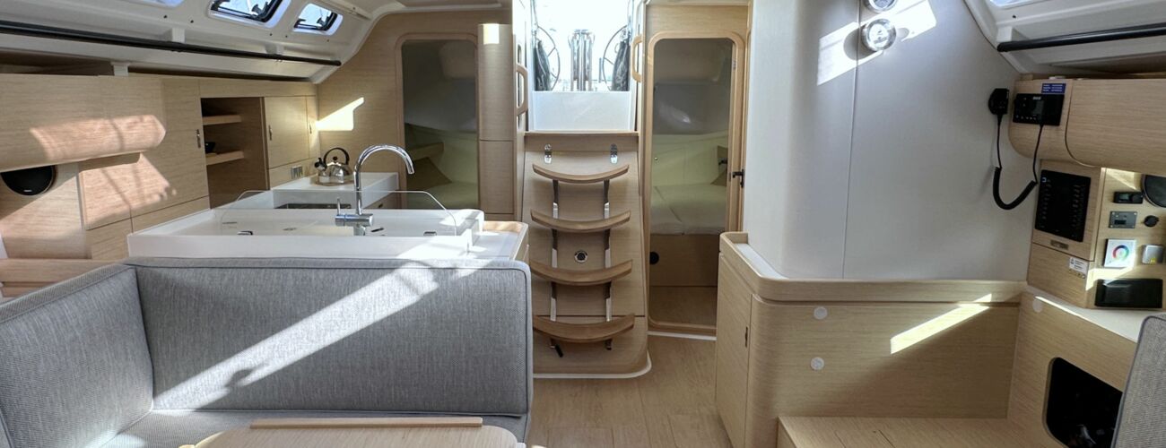 Salon Innenaufnahme der Dehler 46 SQ „Hugo“ in Pula