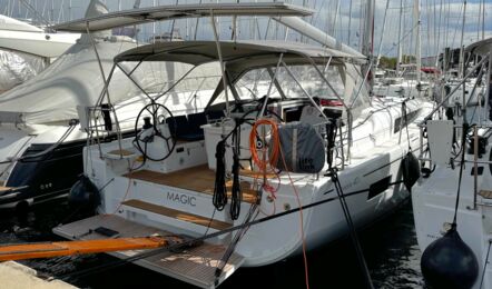 Oceanis-40-1-aussenaufnahme-02