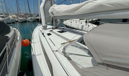Oceanis-40-1-aussenaufnahme-04