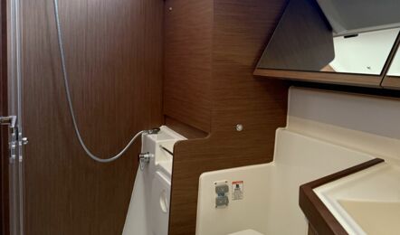 Oceanis-40-1-innenaufnahme-14