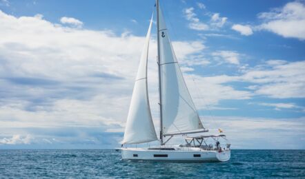 Oceanis-46-1-aussenaufnahme-07