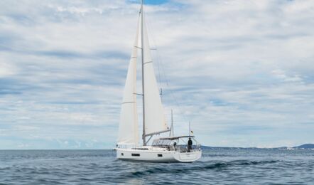 Oceanis-51-1-aussenaufnahme-11