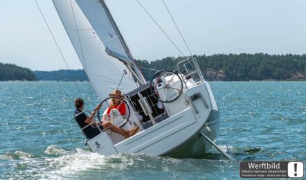 Oceanis-30-1-2-aussenaufnahme-09