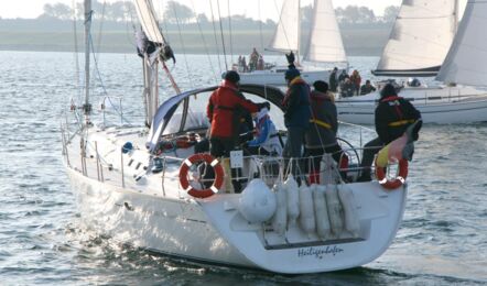 Oceanis-31-aussenaufnahme-03