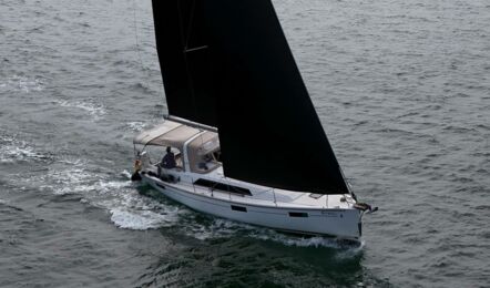 Oceanis-41-1-aussenaufnahme-09