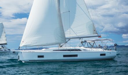 Oceanis-46-1-aussenaufnahme-01
