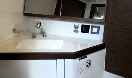 Oceanis-46-1-innenaufnahme-12