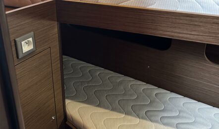 Oceanis-51-1-innenaufnahme-08