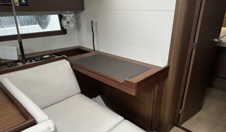 Oceanis-51-1-innenaufnahme-09