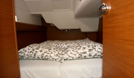Sun-odyssey-389-innenaufnahme-004