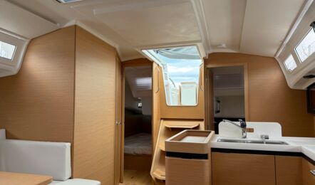 Sun-odyssey-410-innenaufnahme-04
