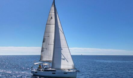 Oceanis-41-1-aussenaufnahme-03