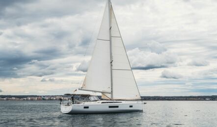 Oceanis-51-1-aussenaufnahme-06