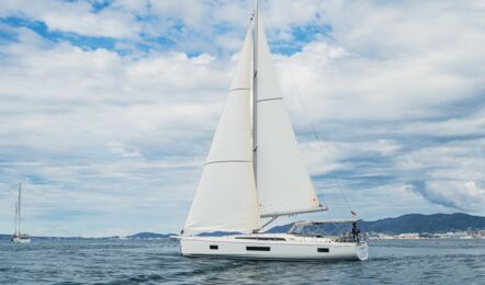 Oceanis-51-1-aussenaufnahme-10