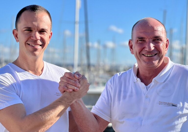 Dirk und Christian am Standort Can Pastilla - Mieten Sie eine Yacht auf Mallorca!