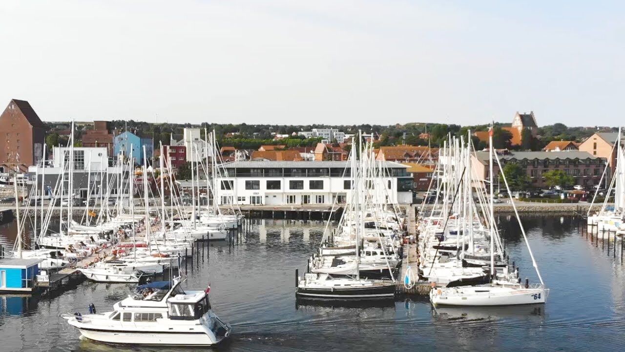 Yachtcharter Heiligenhafen mit 1. Klasse Yachten und Ecosail