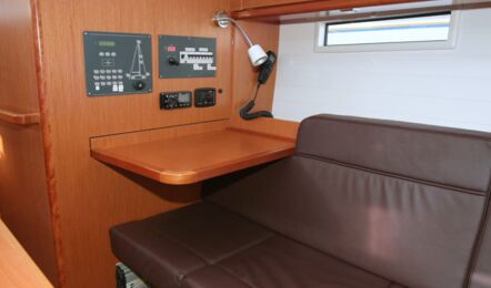 Bavaria-cruiser-37-innenaufnahme-05