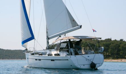 Bavaria-cruiser-46-aussenaufnahme-05