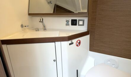 Oceanis-46-1-innenaufnahme-14