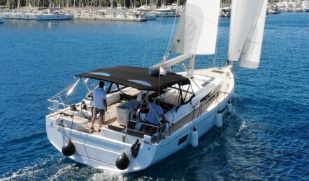 Oceanis-51-1-aussennaufnahme-12