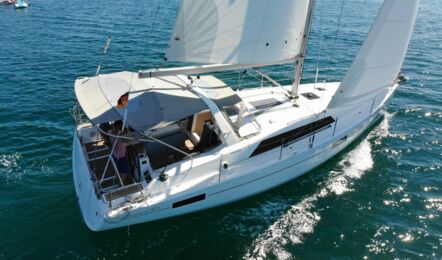 Oceanis-41-1-aussenaufnahme-06