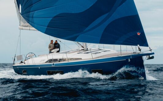 Steuerbord Aussenaufnahme einer Oceanis 47 in Rogoznica in Kroatien in Kroatien