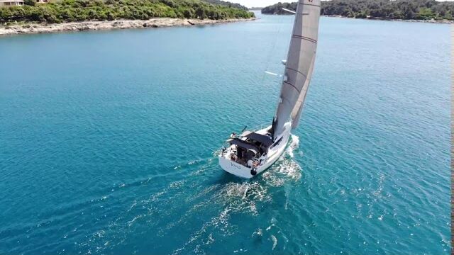 Dehler 42 Vivid für Yachtcharter Kroatien